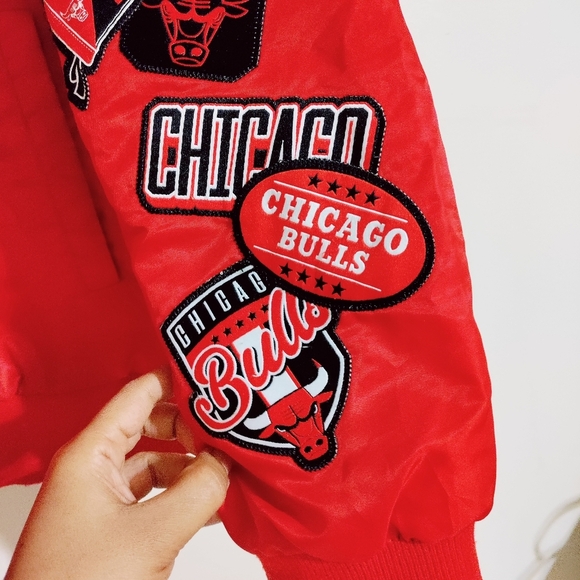 VINTAGE MENS JACKET COAT ~ CHICAGO BULLS SATIN BASKETBALL UNK ~ XLARGE - Picture 5 of 11